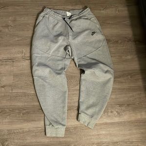 Nike tech fleece sweatpants